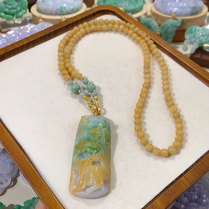 翡翠未镶嵌颈饰翡翠吊坠