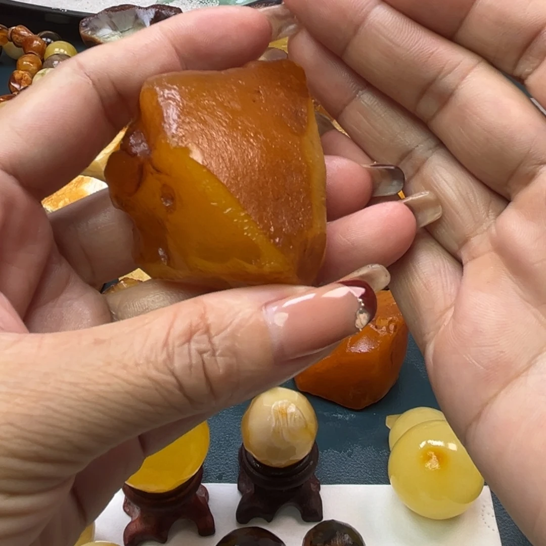 球***妈未镶嵌定制琥珀蜜蜡原石不退不换