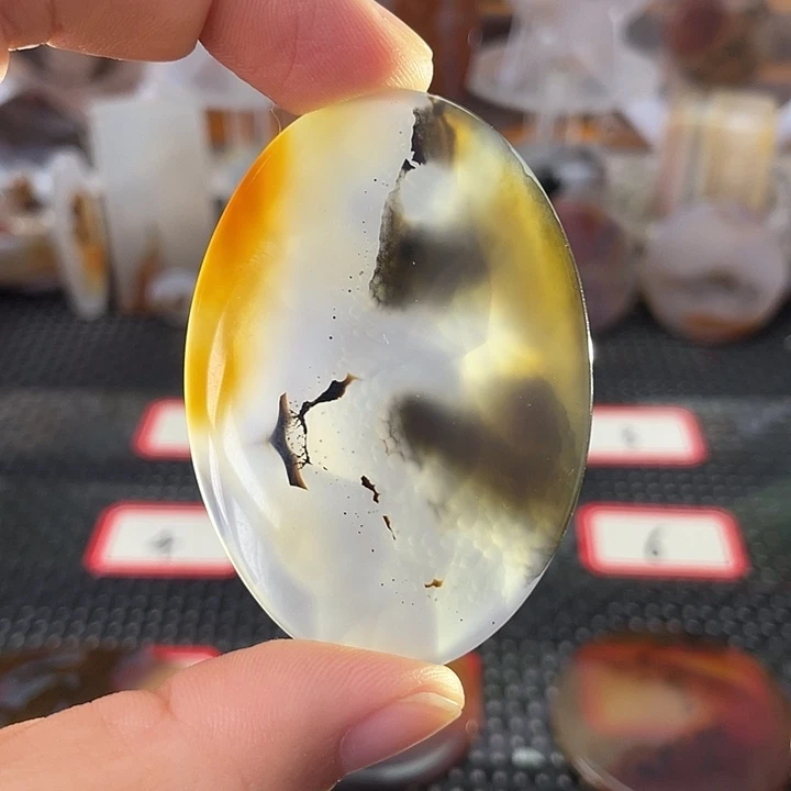 合金颈饰玛瑙/玉髓