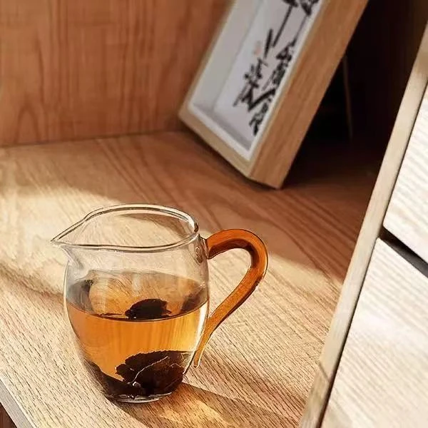 C427-玻璃黄钻把高硼硅玻璃可明火过滤耐热公道杯