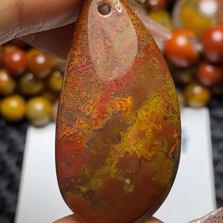 玛瑙/玉髓颈饰未镶嵌