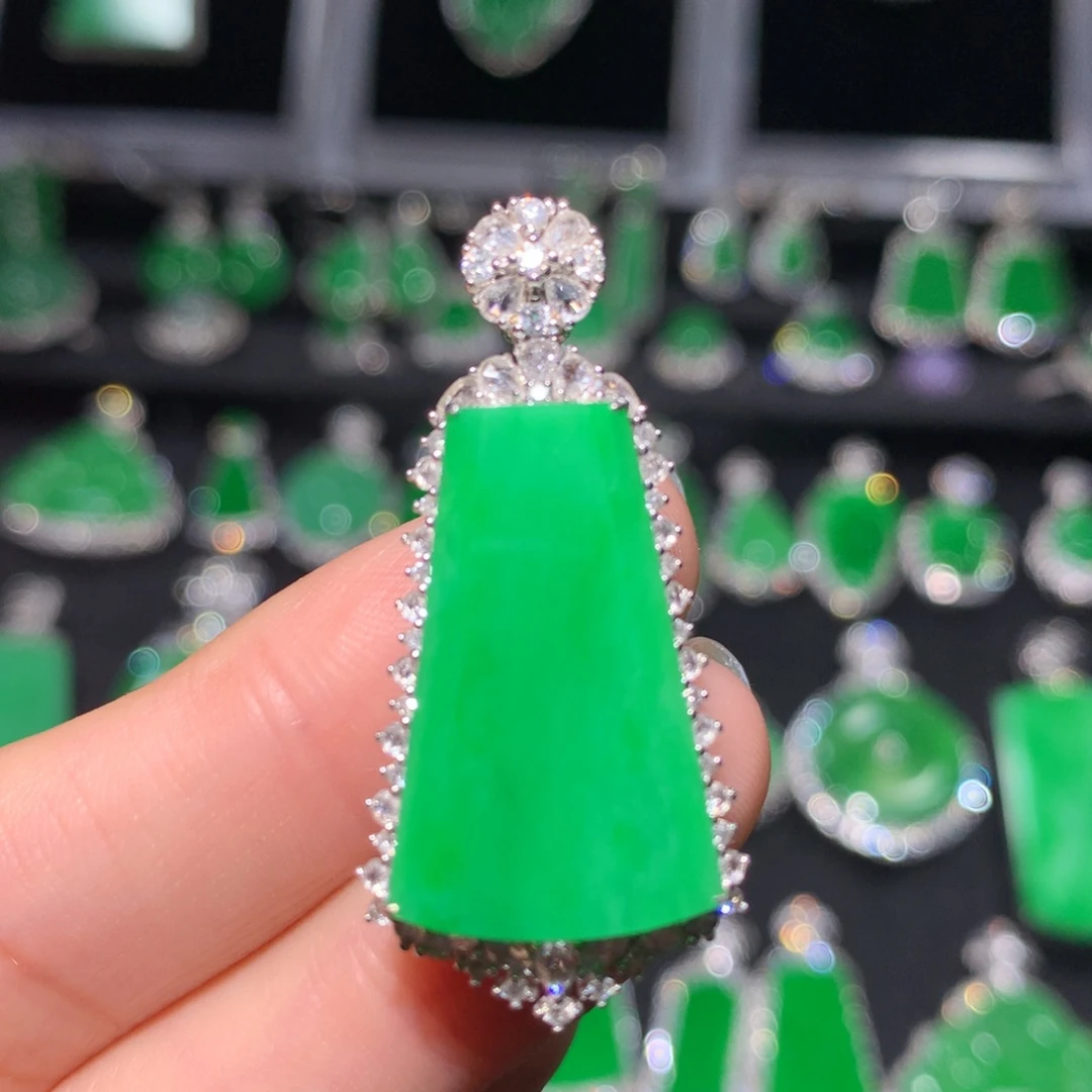 吊坠(不含链)18K金镶嵌翡翠翡翠