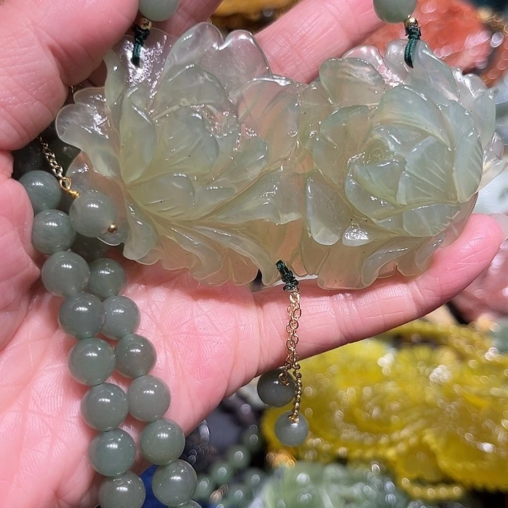 未镶嵌岫玉吊坠(赠链)