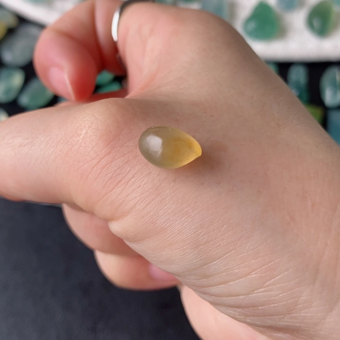 定制翡翠未镶嵌蛋面