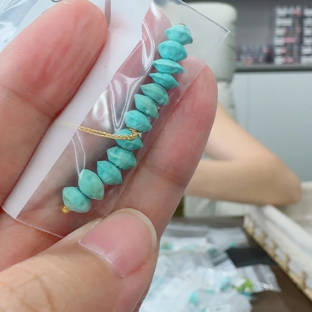 未镶嵌绿松石珠宝奇石