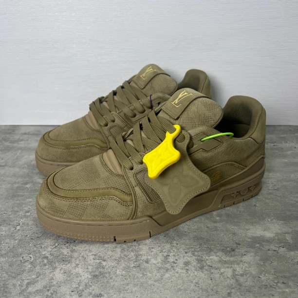 未使用 LouisVuitton/路易威登 浅棕网眼棋盘格吹那trainer/潮鞋/