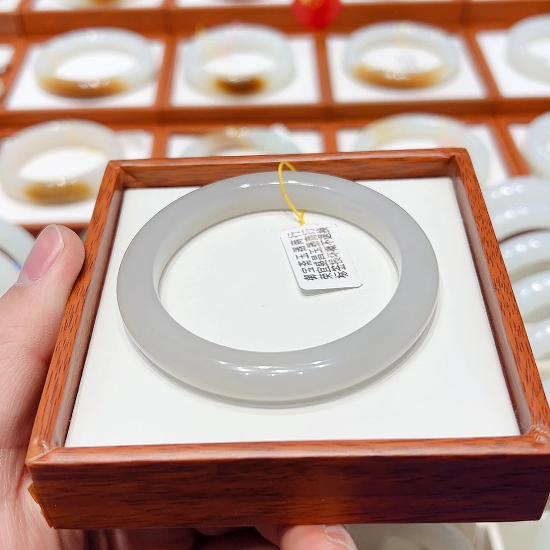 和田玉手镯未镶嵌冰紫