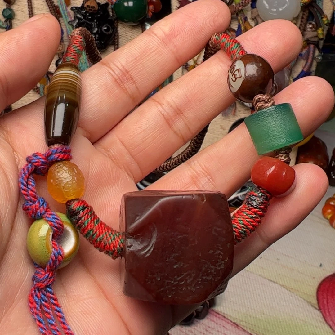 玛瑙/玉髓颈饰未镶嵌