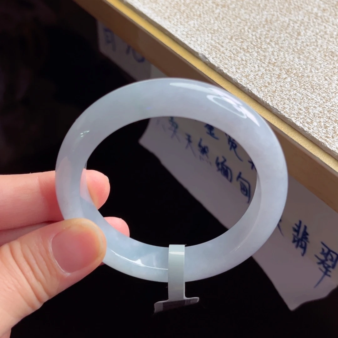 翡翠未镶嵌手镯手镯