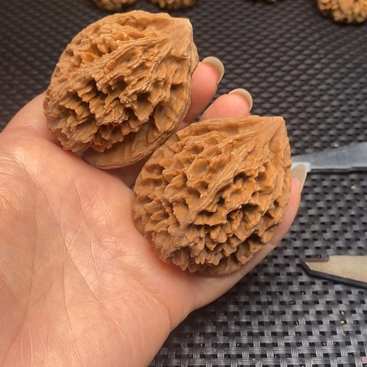 吊坠文玩核桃秦岭野生核桃