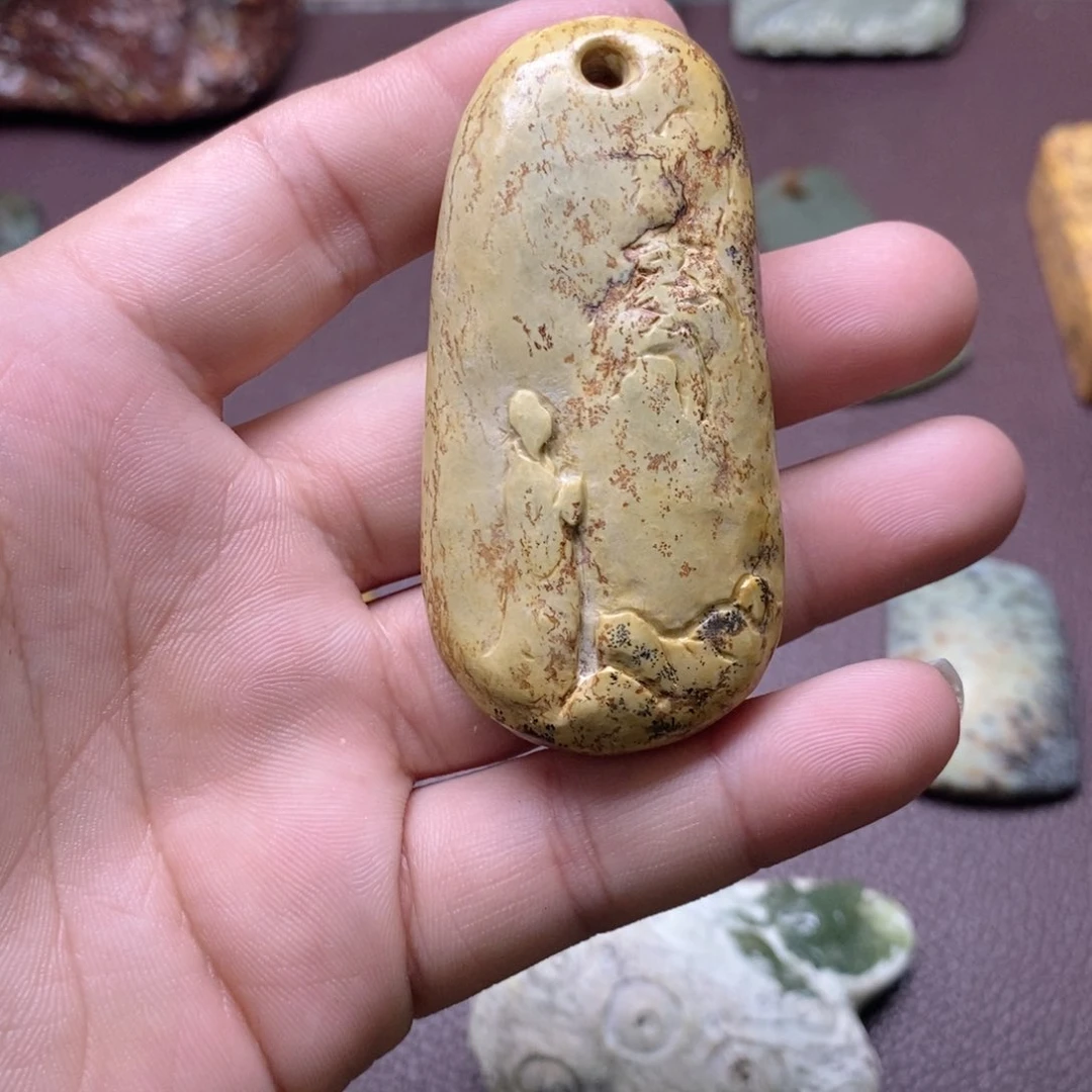 岫岩河磨玉（透闪石质玉）挂件未镶嵌小*儿