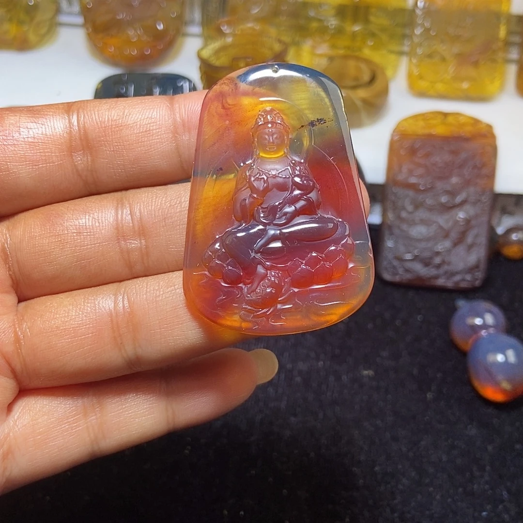 琥珀未镶嵌颈饰缅甸天然琥珀吊坠