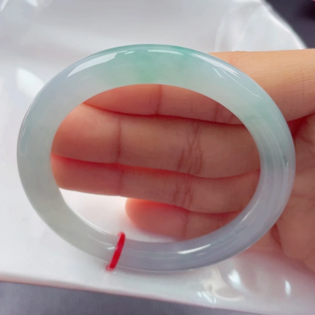 翡翠未镶嵌手镯（圆镯）53圈