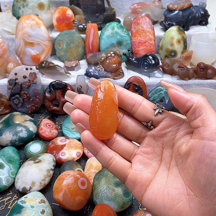 玛瑙/玉髓颈饰未镶嵌