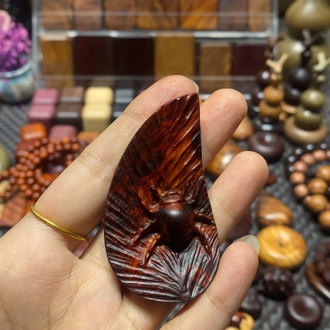 檀香紫檀（小叶紫檀）零**度