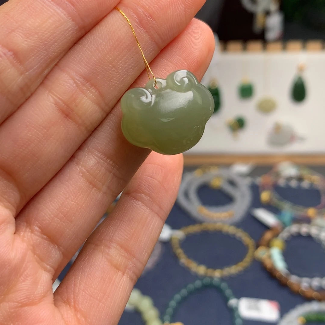 和田玉颈饰未镶嵌sj