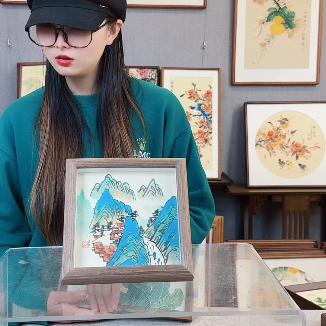 国画纯手绘，纯手写带框尺寸：15×15厘米