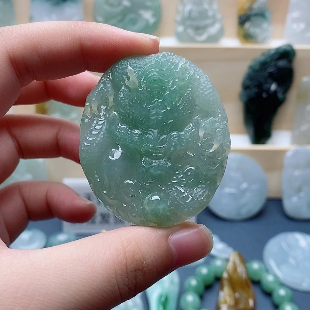 翡翠未镶嵌吊坠(不含链)龙牌