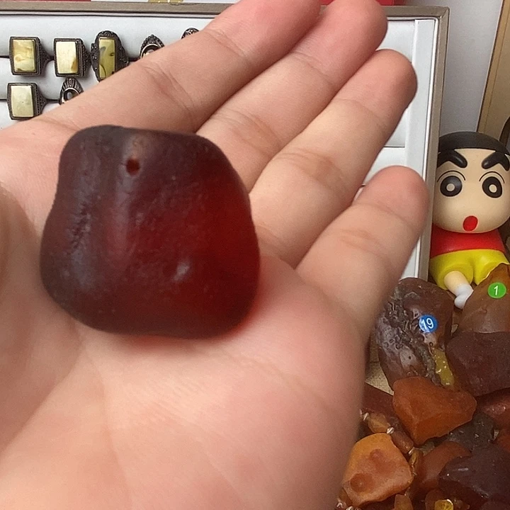 裸石琥珀未镶嵌金胶蜜
