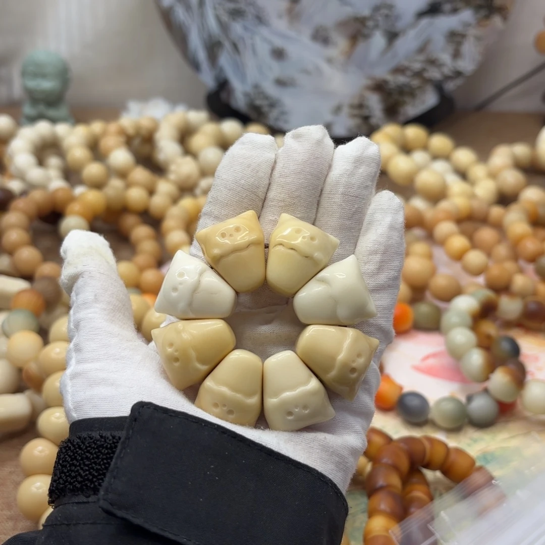 吊坠菩提根/象牙果牙果瑕疵机抛019