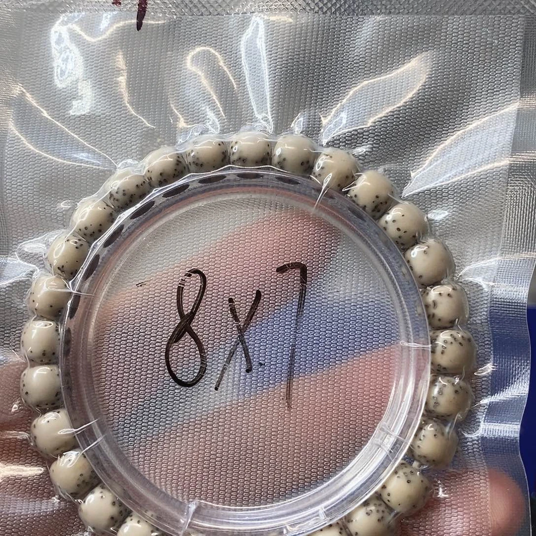 星月菩提吊坠A7石玉河豚8*7单