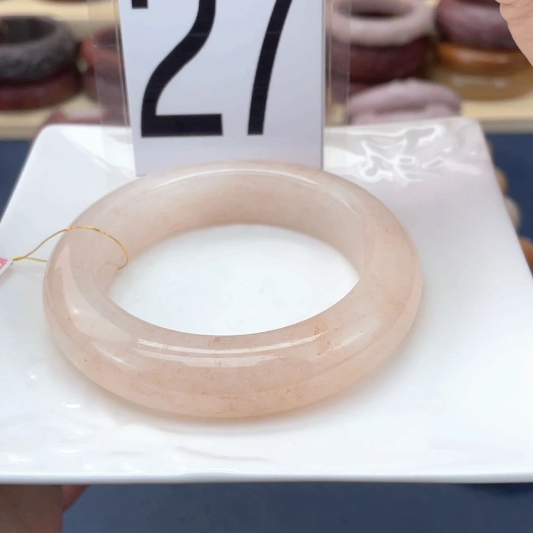 【闪购商品】石英质玉手镯未镶嵌