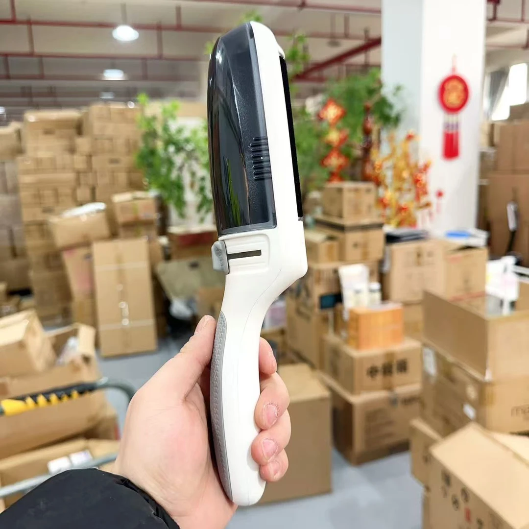 新款白盒毛刷【发一】