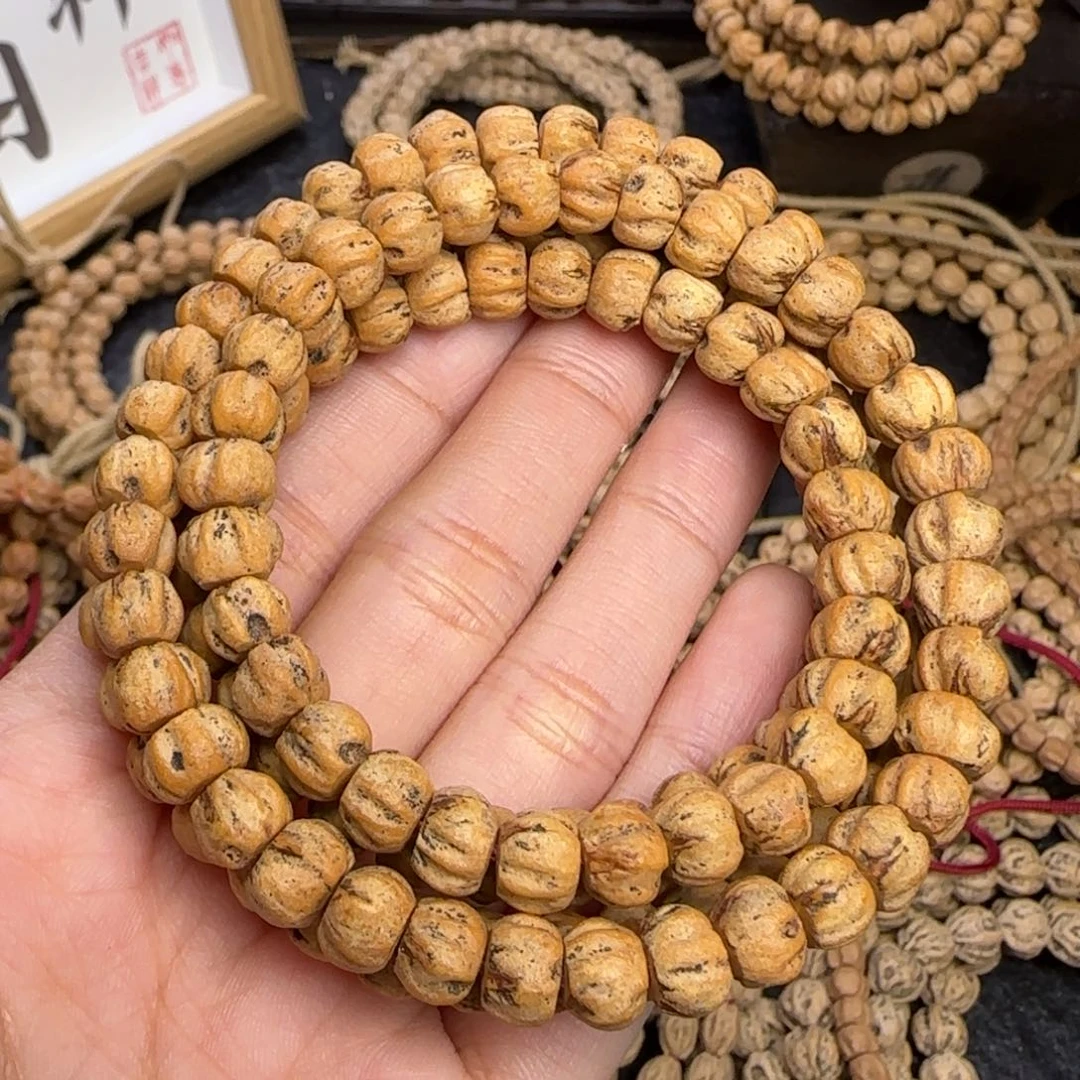 柏香籽/百香籽吊坠琪***班