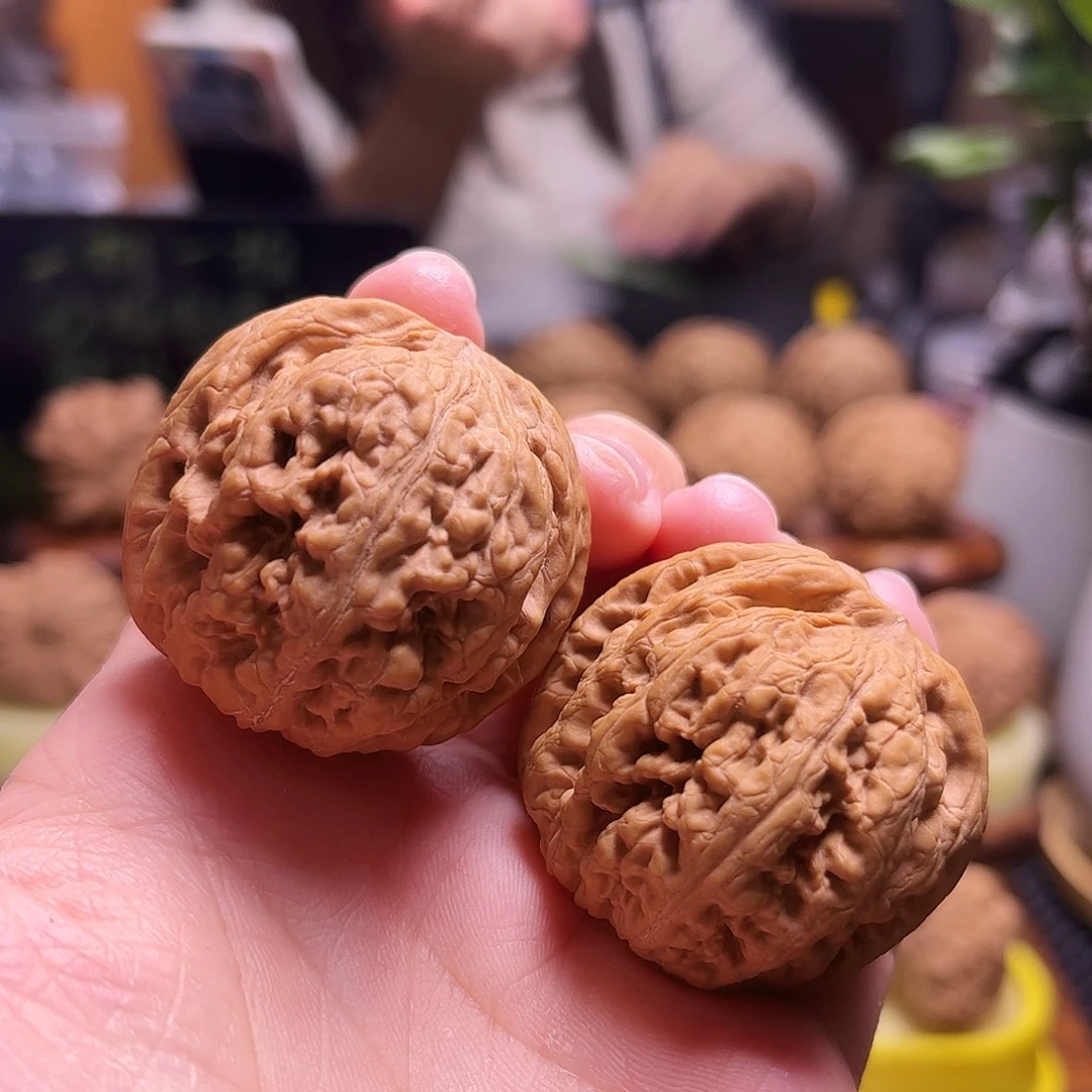 旺***头文玩核桃把件38尺全品白茬粗筋17