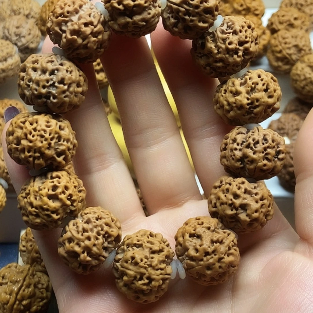 吊坠金刚菩提蜂王梅花