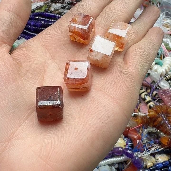 玛瑙/玉髓未镶嵌珠宝半成品一颗14m红胶花方糖