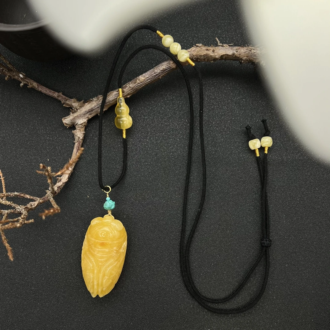 【润家原创】天然琥珀蜜蜡47*25mm焦皮料一鸣惊人吊坠11.8g#6867