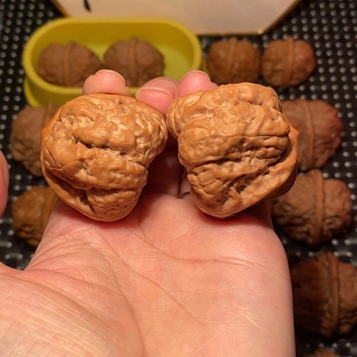 文玩核桃把件四开细腰超大腿蛙王