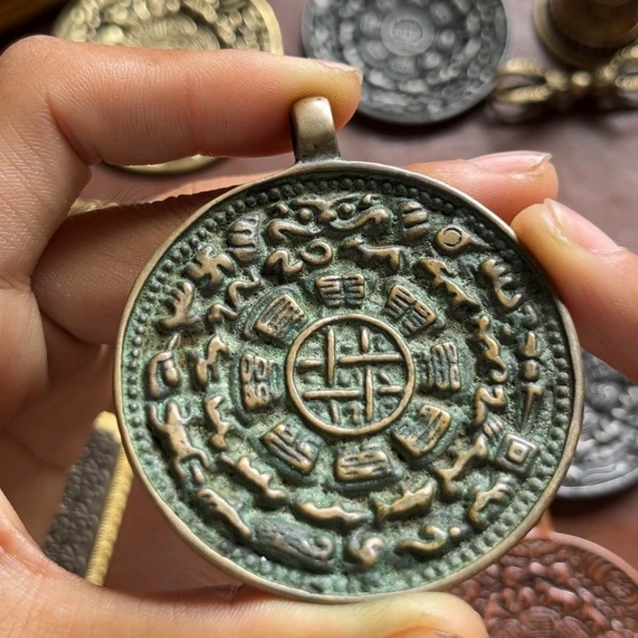 颈饰琉璃喜欢的朋友