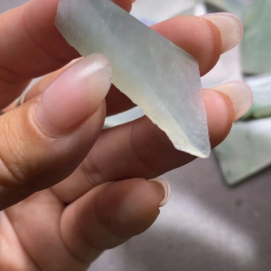 翡翠挂件未镶嵌星**茫