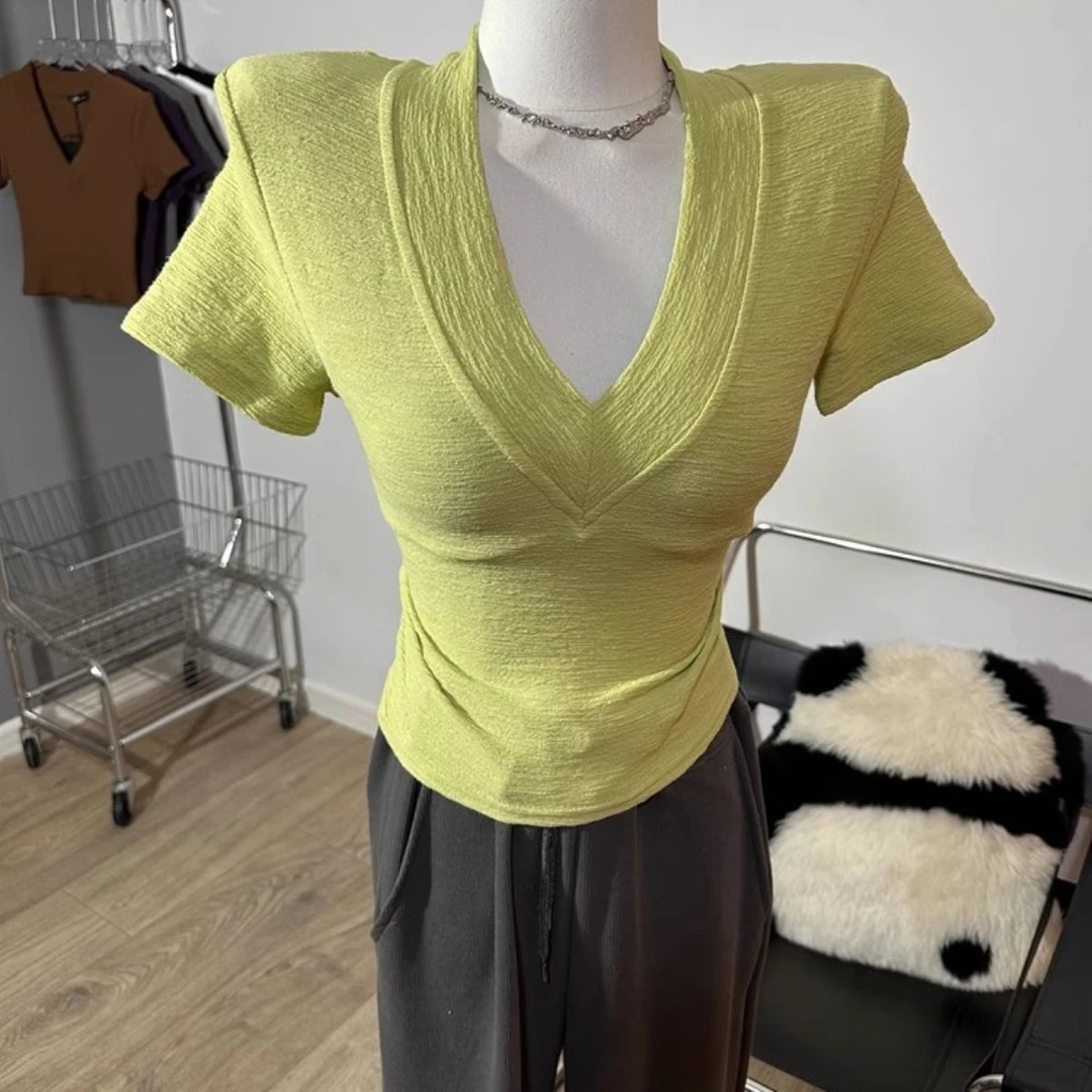 修身短袖不规则杂志风速干T恤V领不对称设计感短款纯欲夏季显瘦