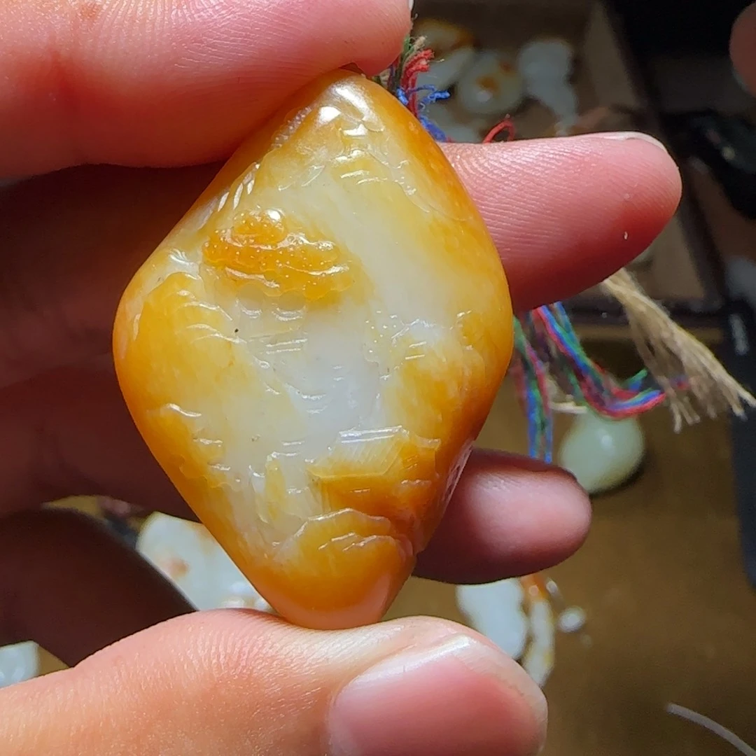 和田玉挂件未镶嵌