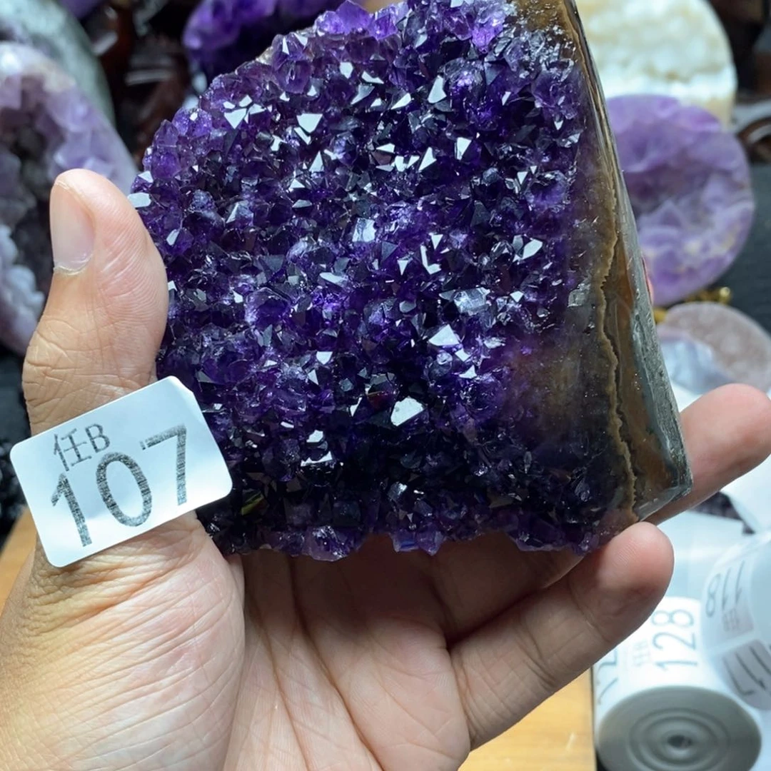 未镶嵌大型摆件（非配饰）水晶