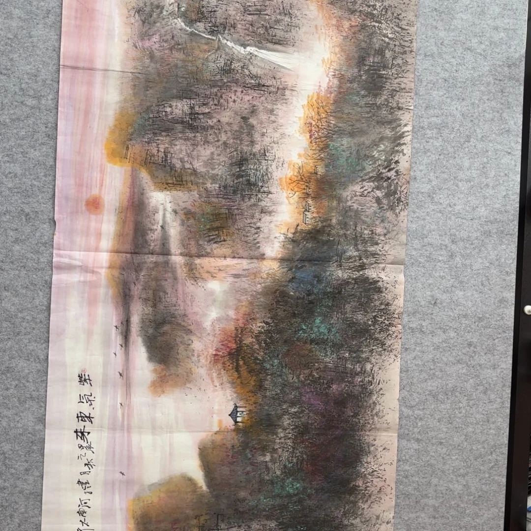 国画花鸟等图案为一体而