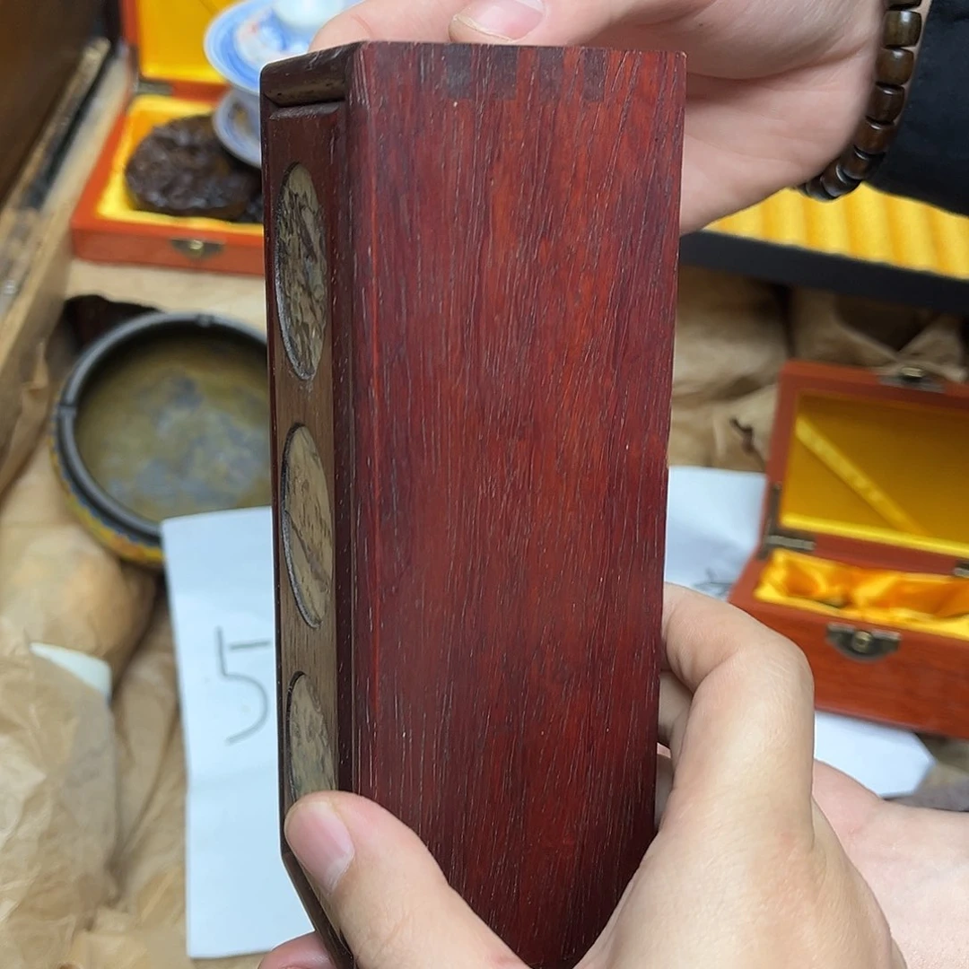 大叶紫檀（黑酸枝木类）