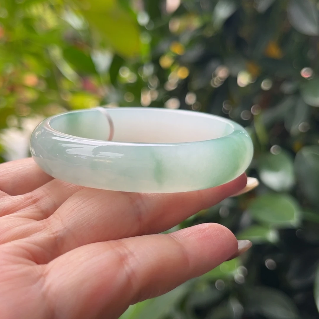 翡翠未镶嵌手镯54.5贵妃