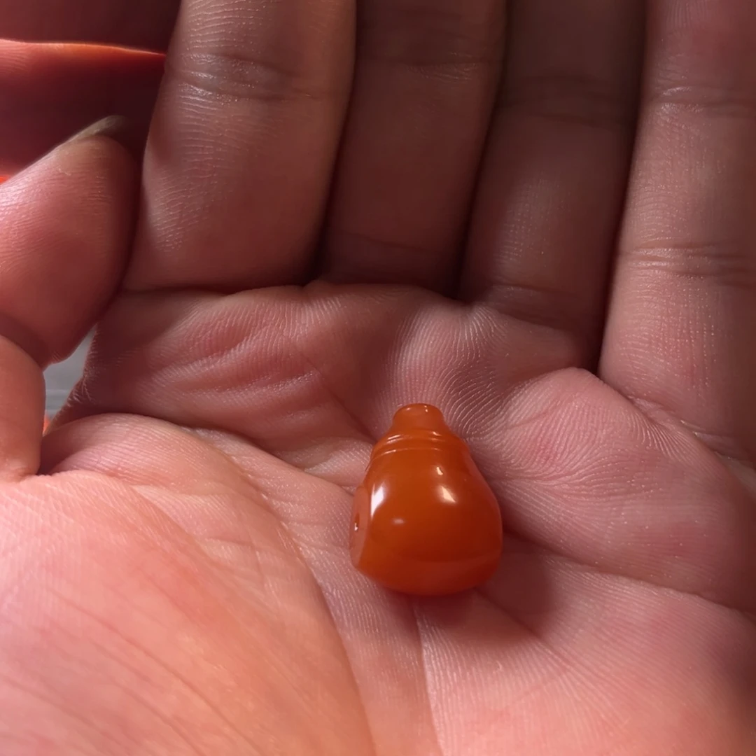 南红玛瑙未镶嵌珠宝奇石