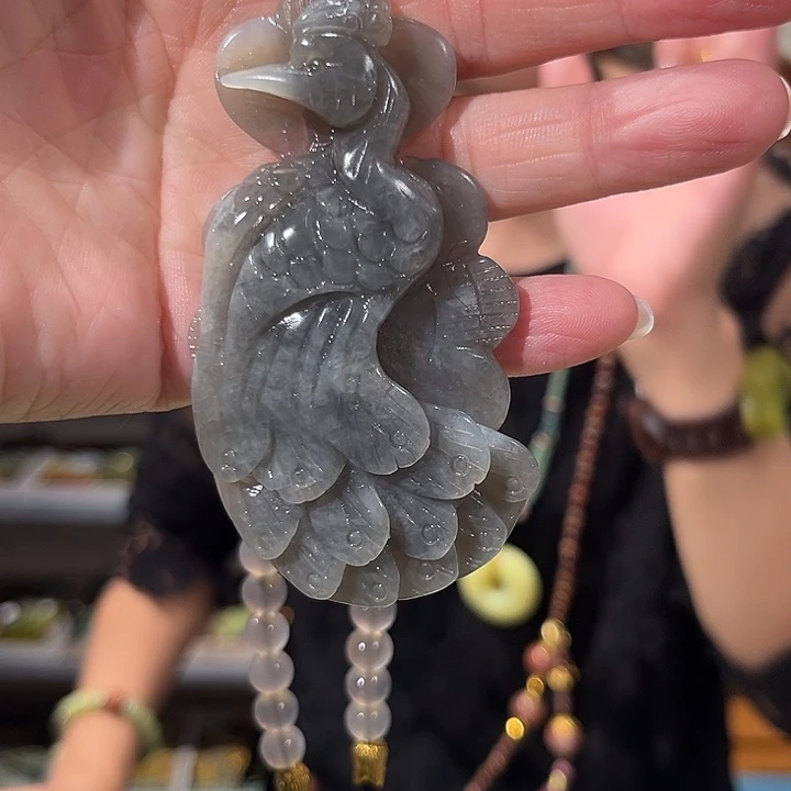 未镶嵌岫玉毛衣链