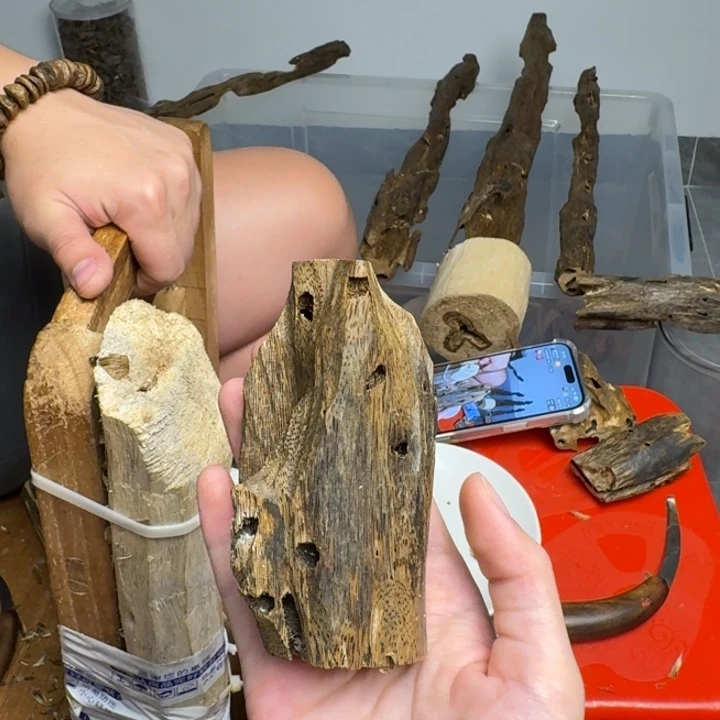 沉香碎屑沉香白棋块料40克