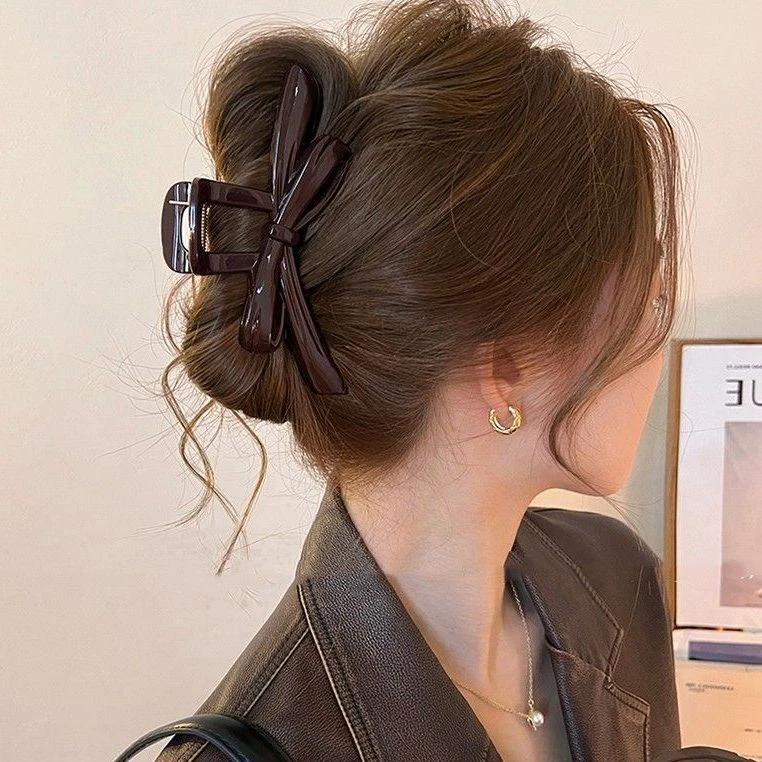 飘带蝴蝶结抓夹女精致高级感发夹子2025新款鲨鱼夹后脑勺盘发头饰