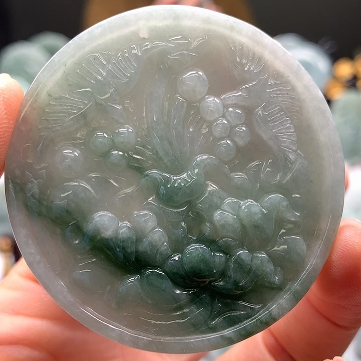 翡翠未镶嵌颈饰花开富贵福利
