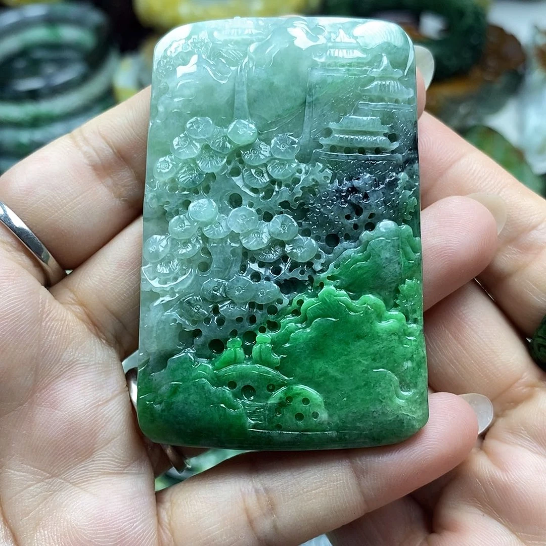 颈饰未镶嵌翡翠金*大牌子