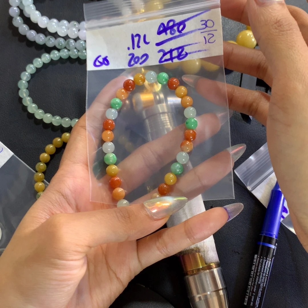 定制翡翠未镶嵌天然缅甸翡翠多样性