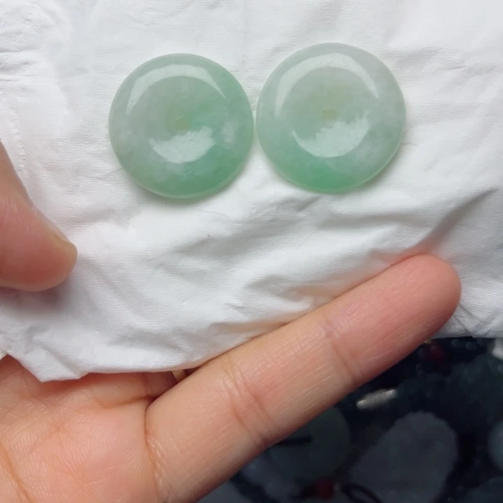 颈饰未镶嵌翡翠挂件