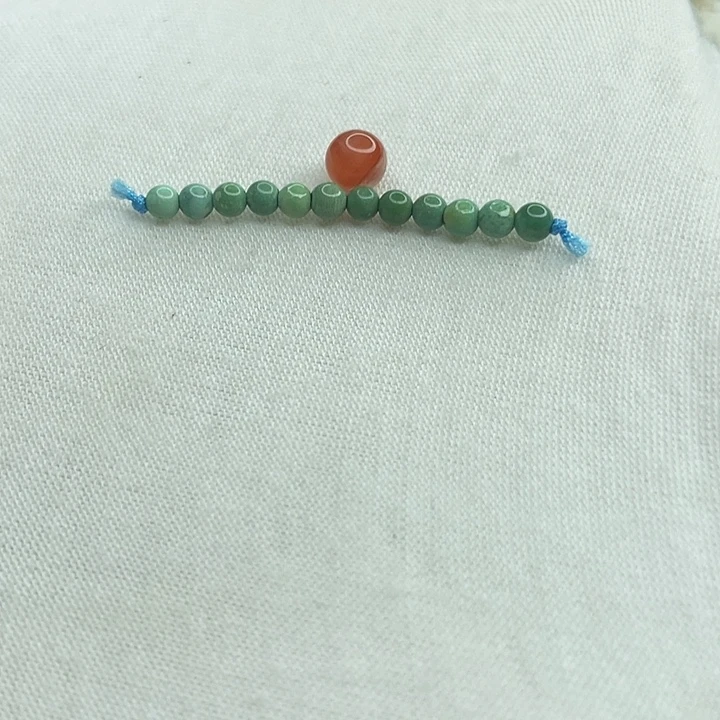 南红玛瑙未镶嵌珠宝奇石